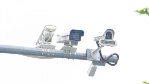 Camera AI phạt nguội đã được lắp đặt và hoạt động thí điểm ở một số tuyến phố Hà Nội