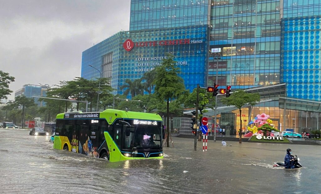Ngã tư Liễu Giai - Đào Tấn ngập sâu